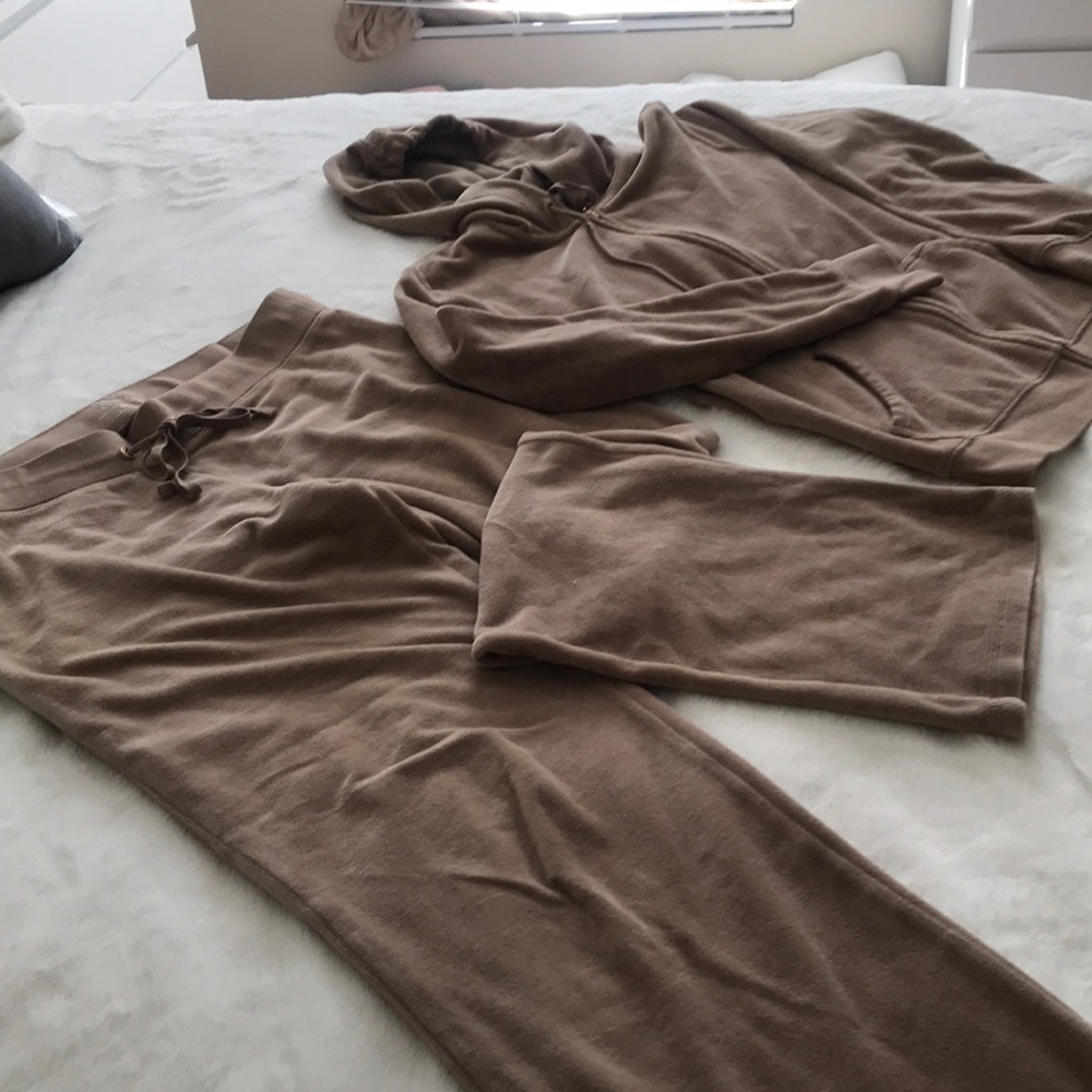 Velour jogging suit